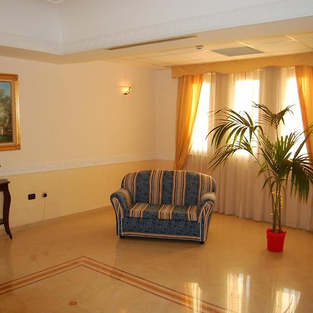 Venus Park Hotel Castel Volturno Exterior foto