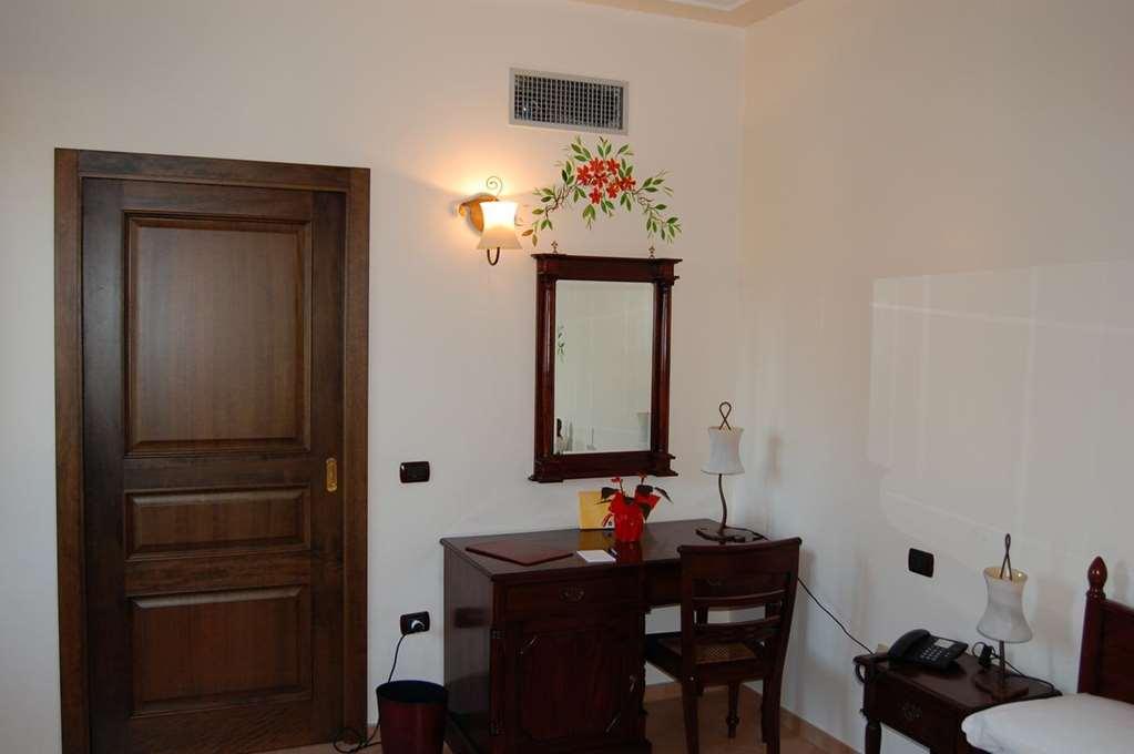 Venus Park Hotel Castel Volturno Habitación foto