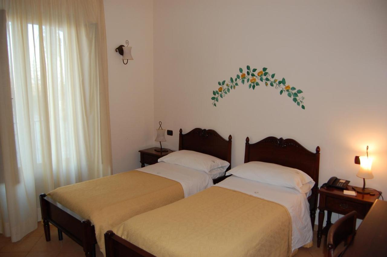 Venus Park Hotel Castel Volturno Exterior foto