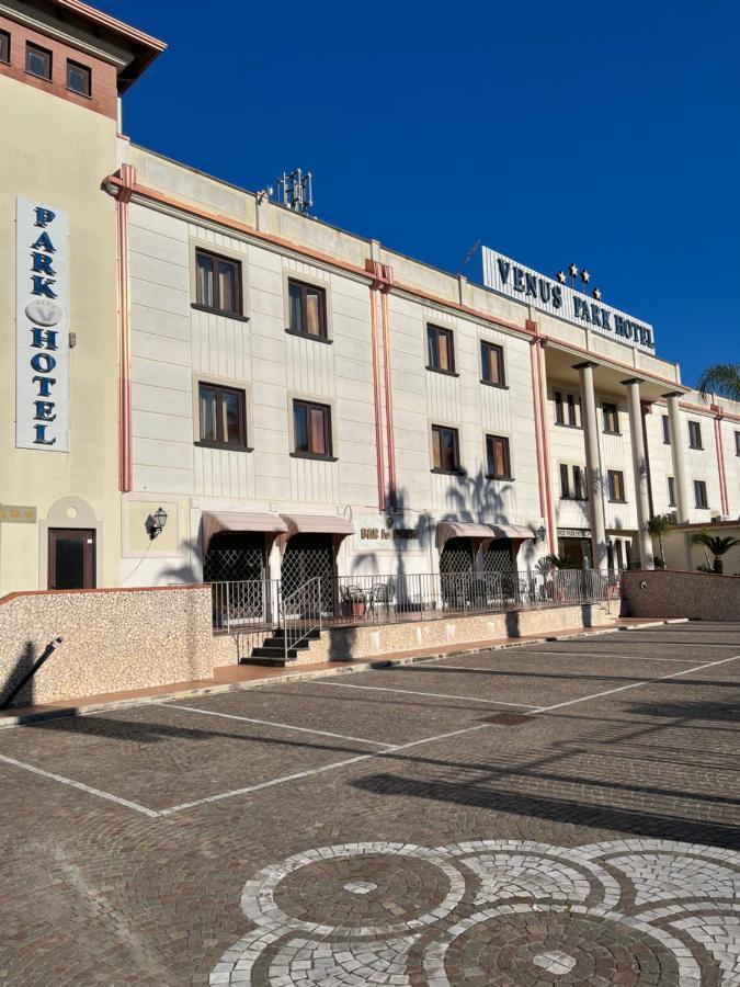 Venus Park Hotel Castel Volturno Exterior foto